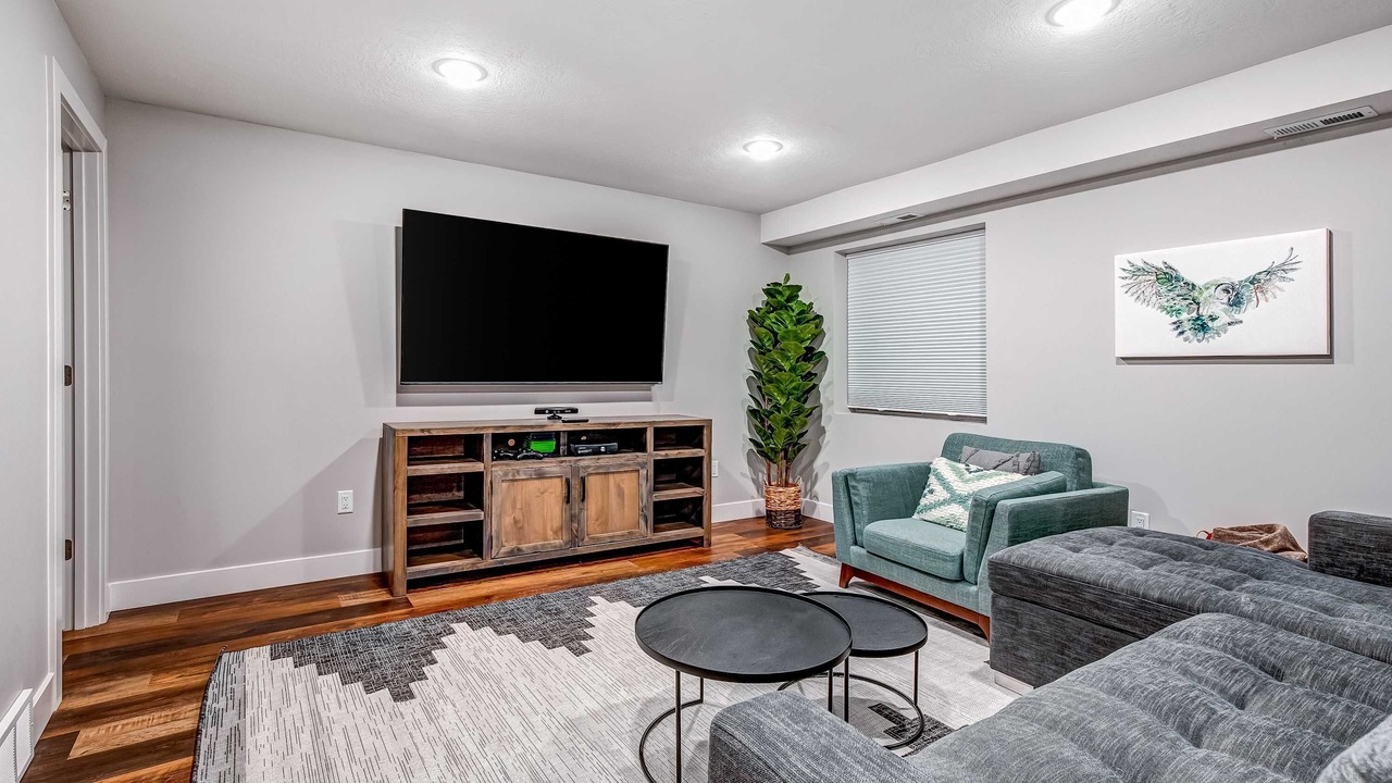 Photo of Livingroom in Cottonwood Heights
