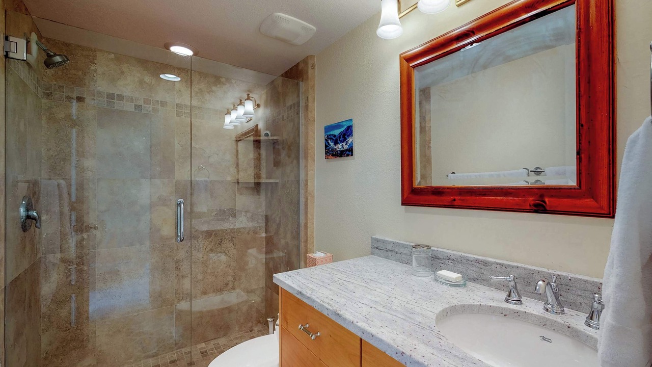 Photo of Bathroom in Park Meadows