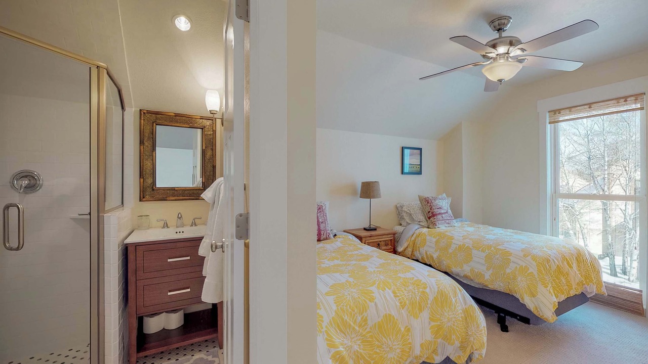 Photo of Bedroom in Park Meadows