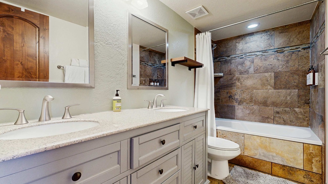 Photo of Bathroom in Park Meadows