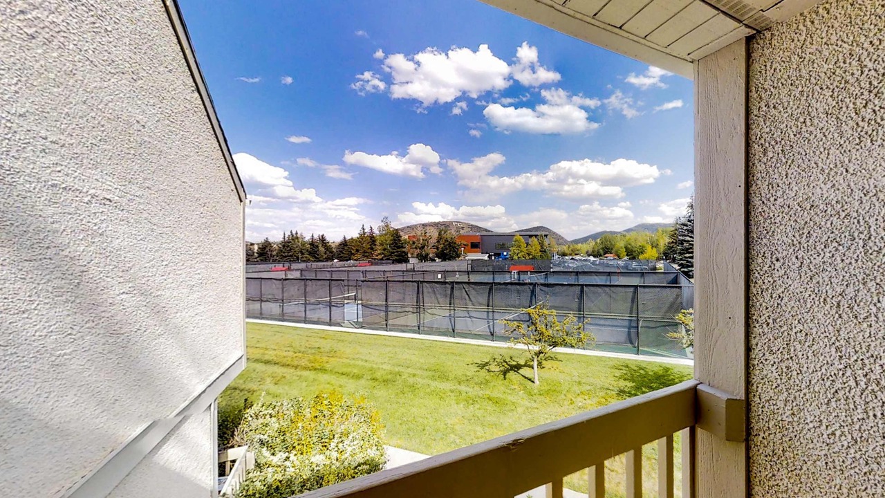 Photo of Outdoor in Park Meadows