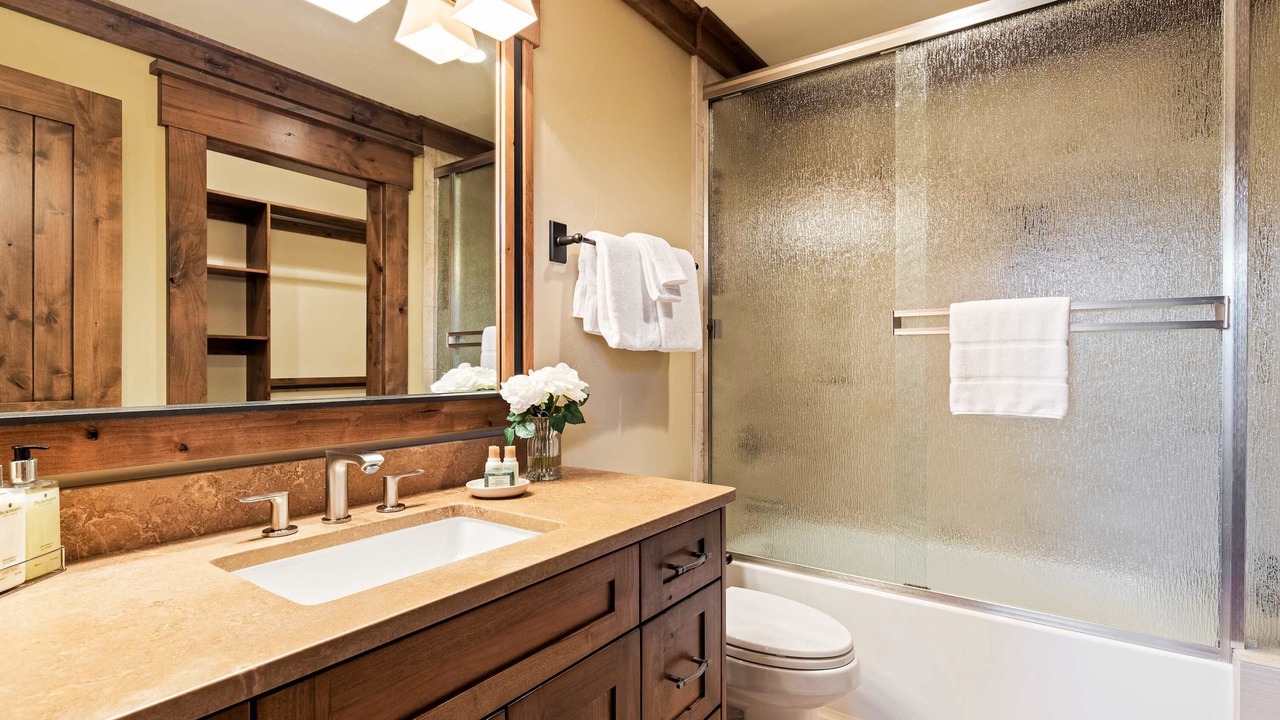 Photo of Bathroom in Park Meadows