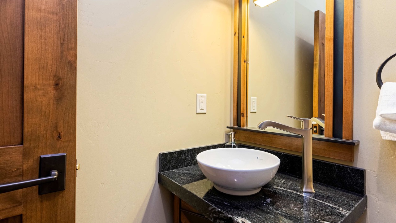 Photo of Bathroom in Park Meadows