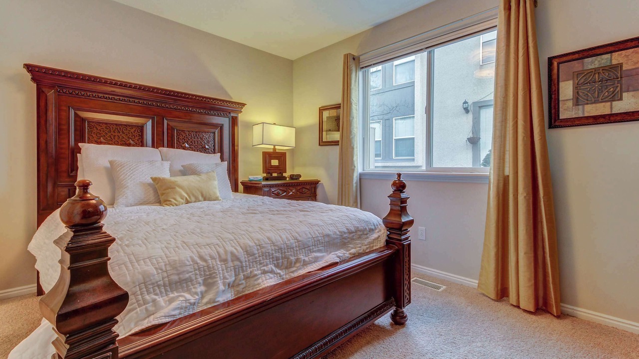 Photo of Bedroom in Cottonwood Heights