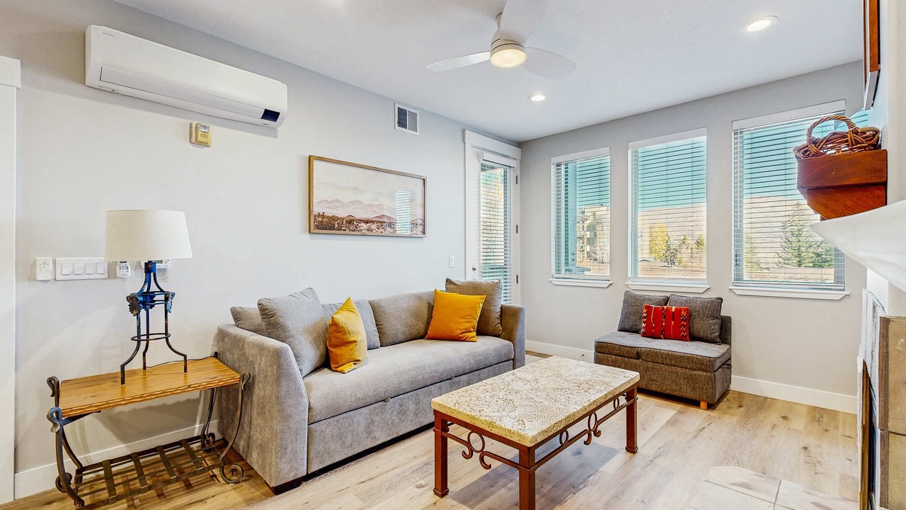 Photo of Livingroom in Kimball Junction
