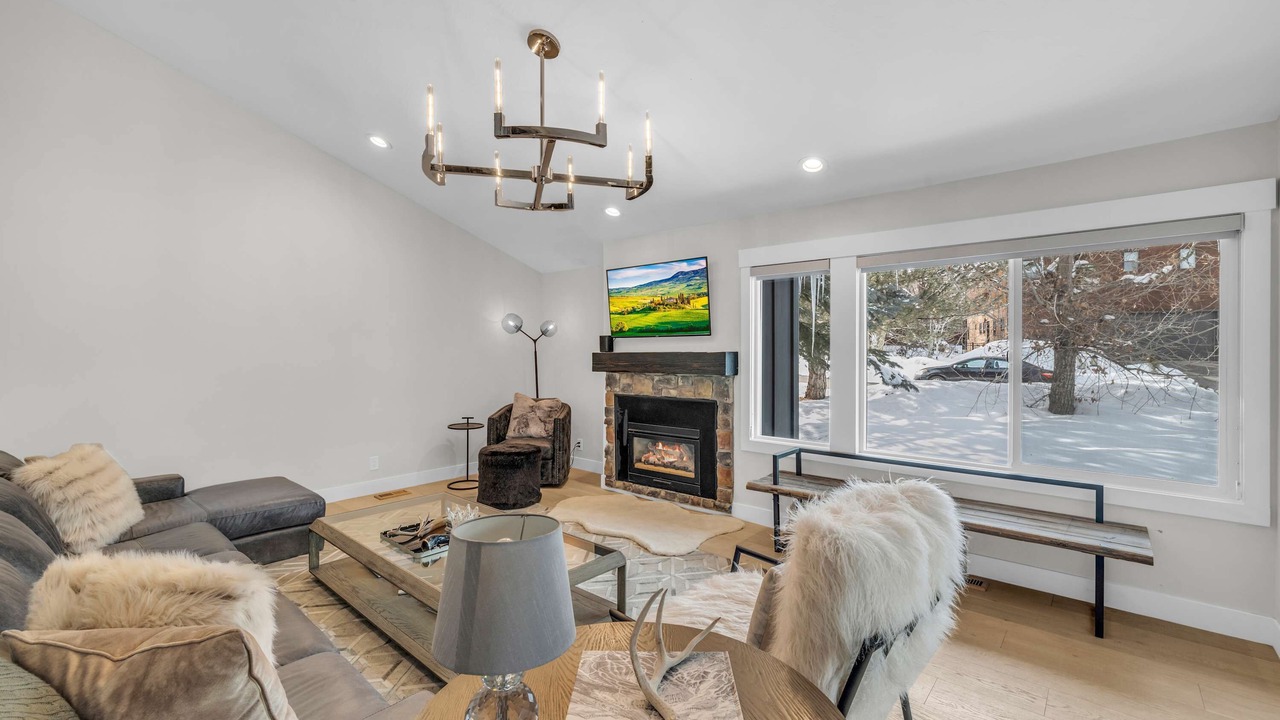 Photo of Livingroom in South Snyderville Basin