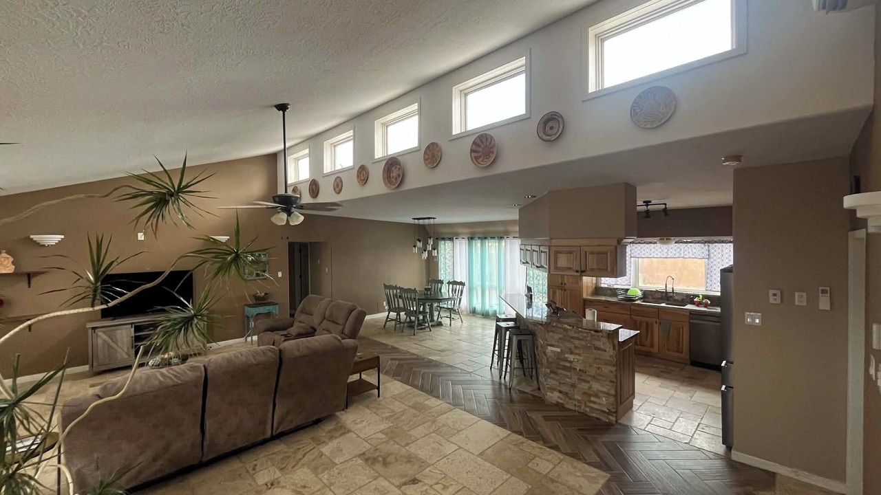 Photo of Livingroom in Espanola