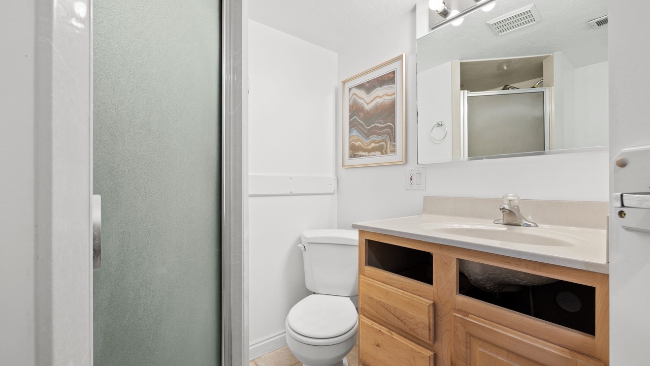 Photo of Bathroom in Murray