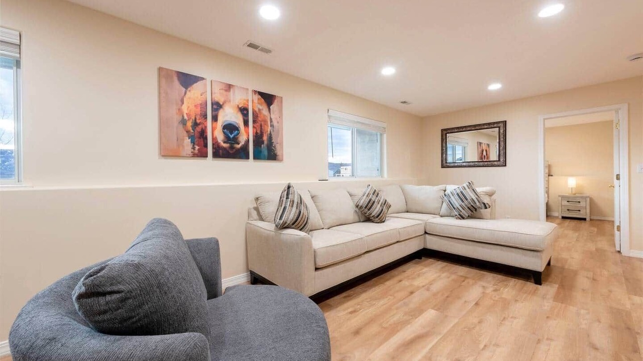 Photo of Livingroom in North Snyderville Basin