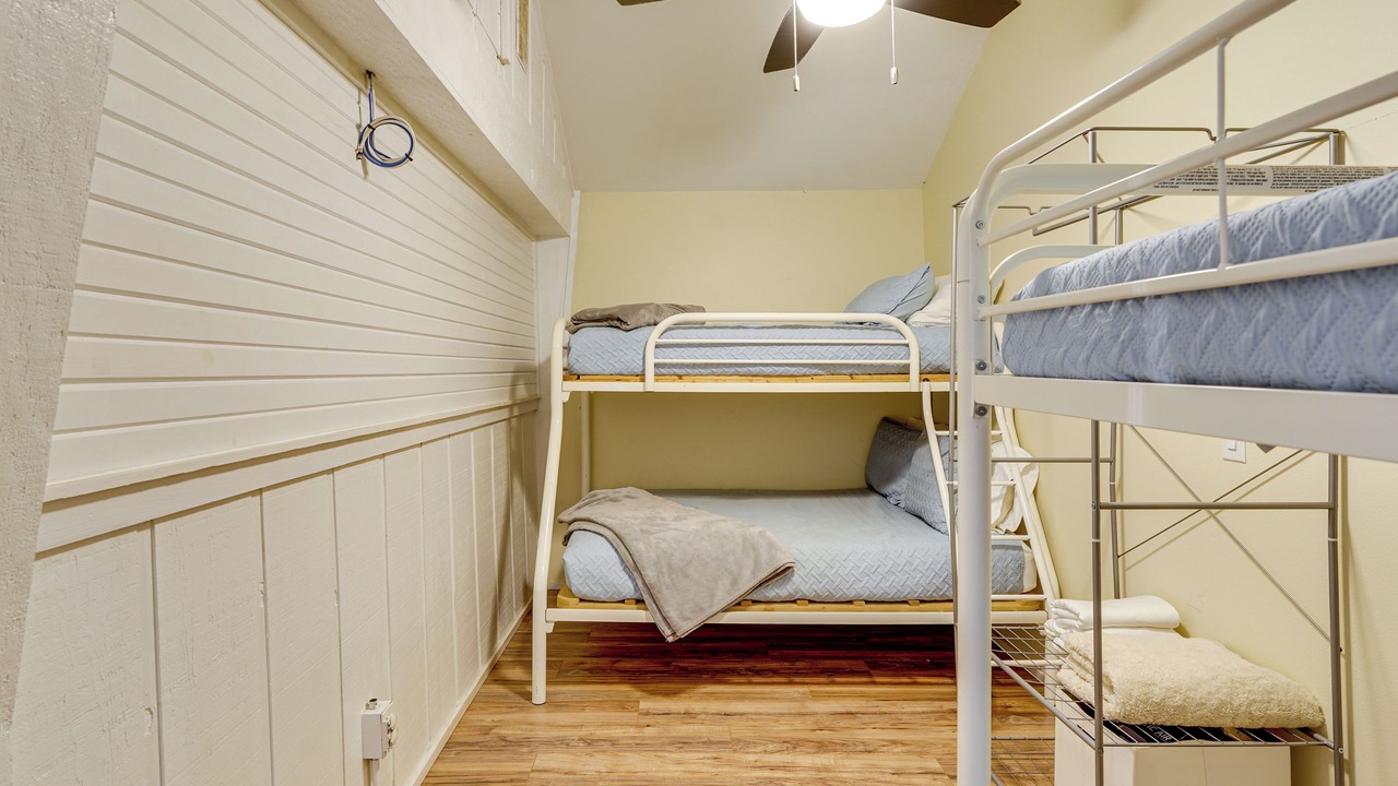 Photo of Bedroom in Lost Bridge Village