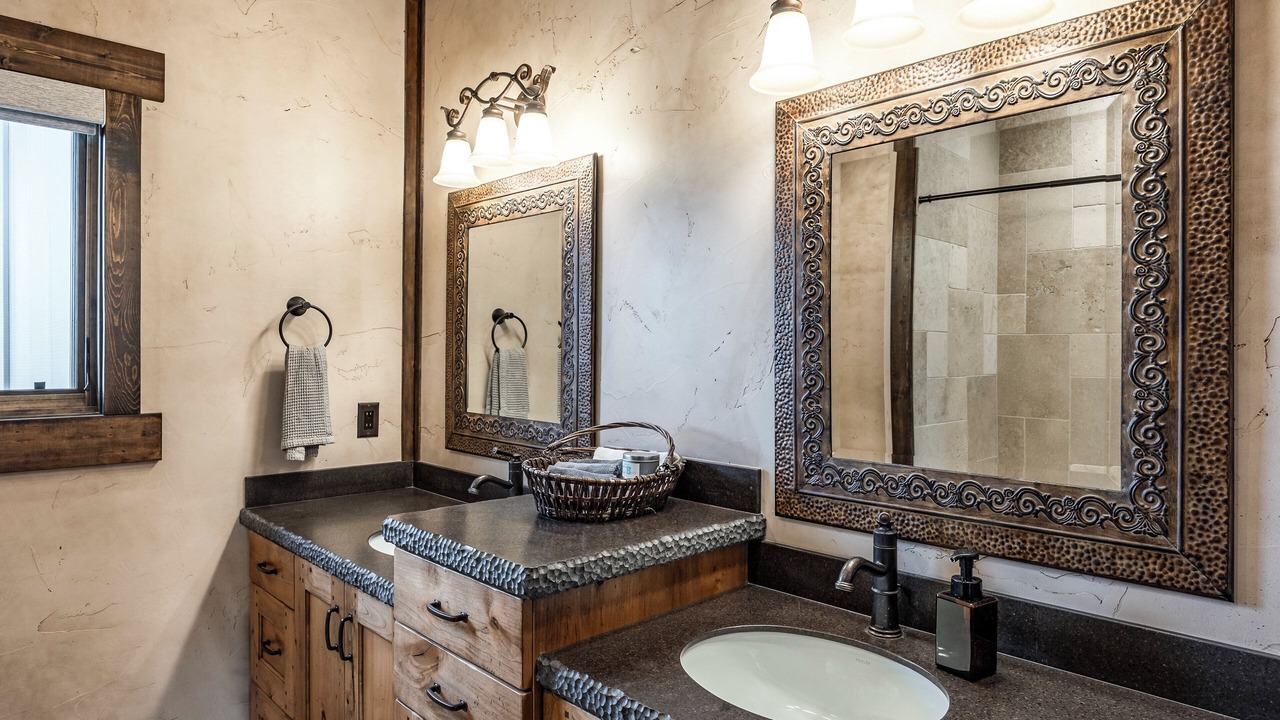 Photo of Bathroom in Fruitland