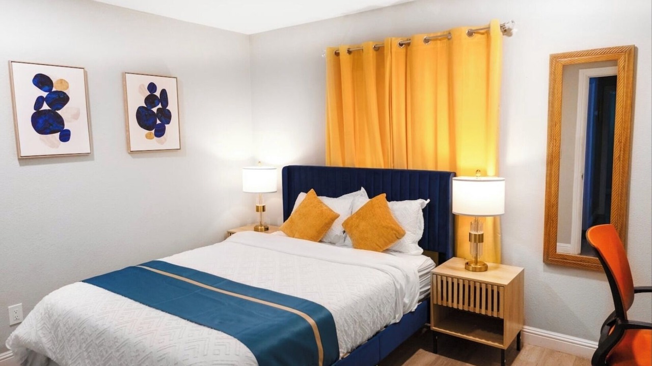 Photo of Bedroom in Central Escondido