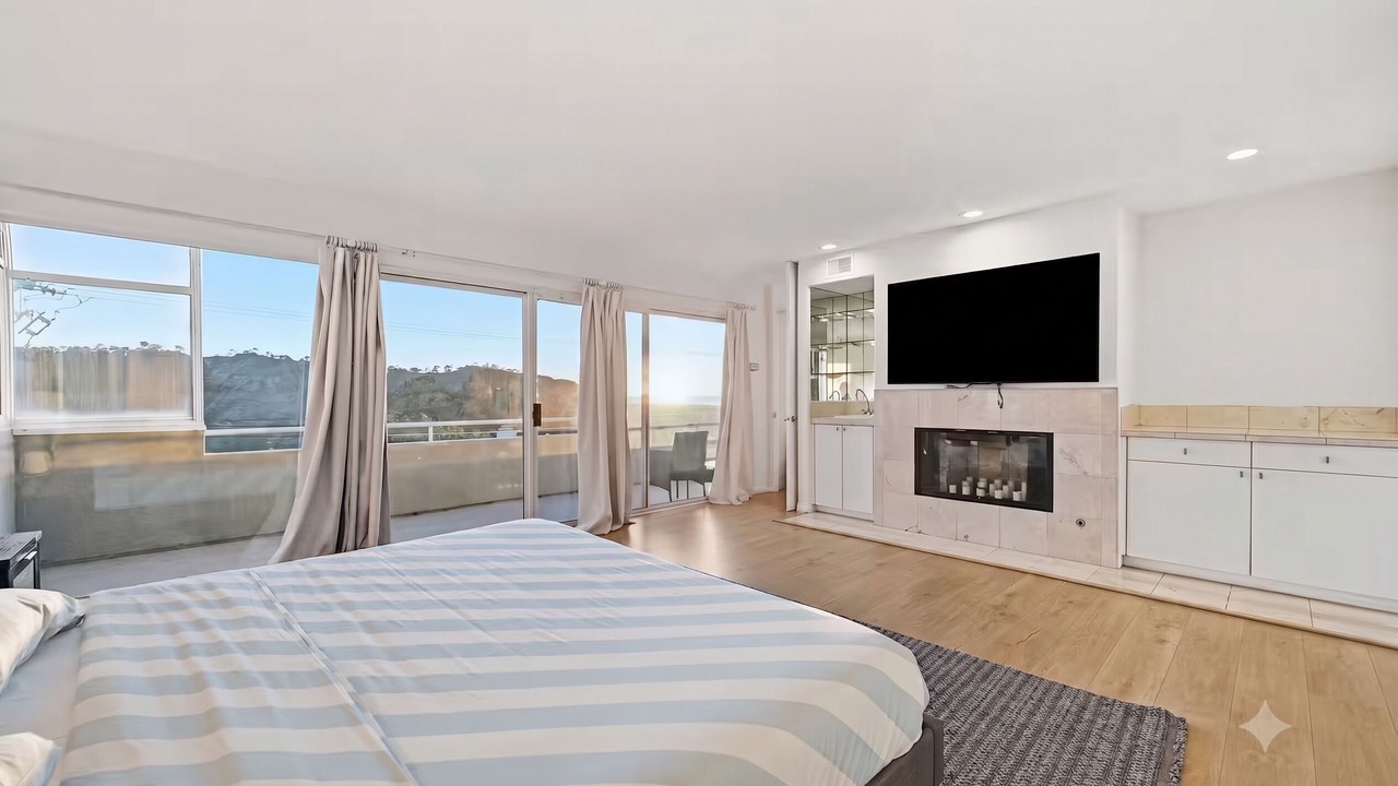 Photo of Bedroom in Del Mar Heights