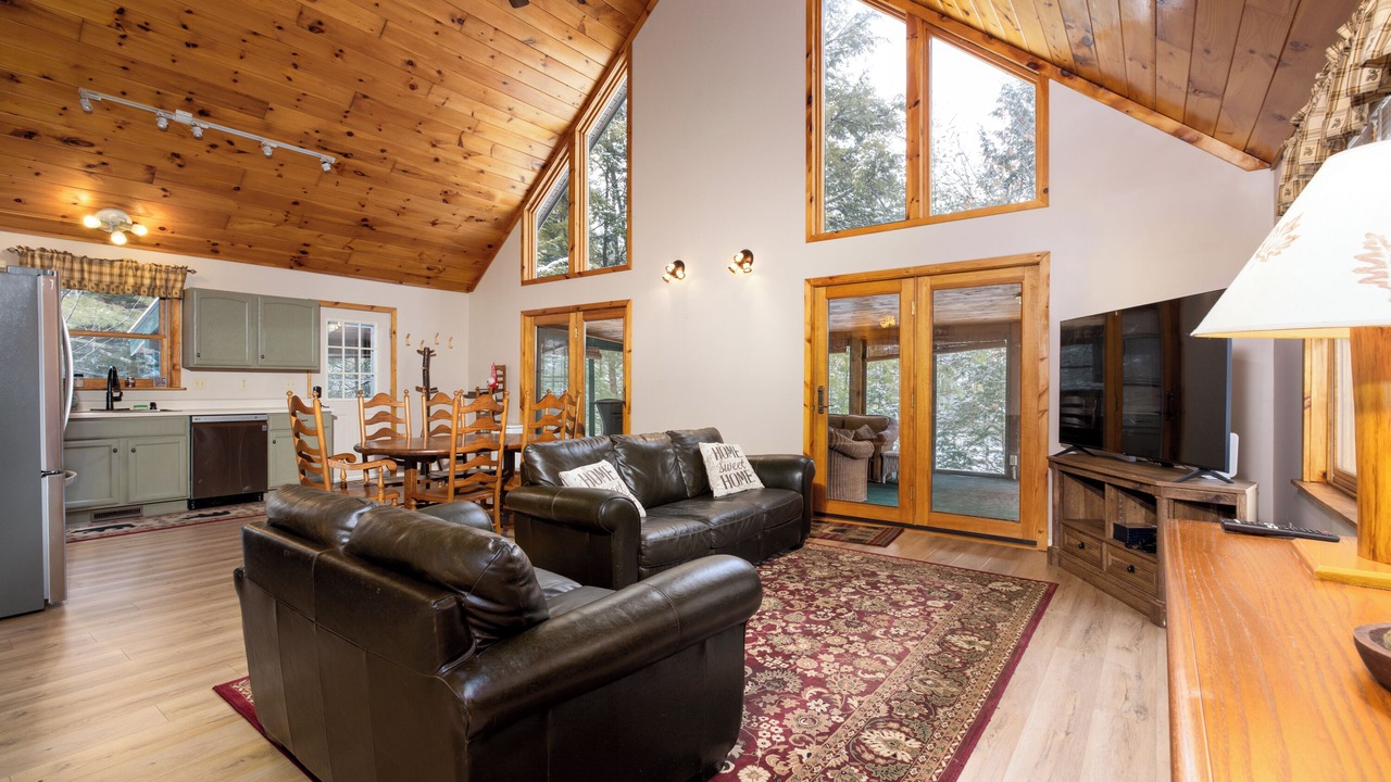 Photo of Livingroom in Warrensburg