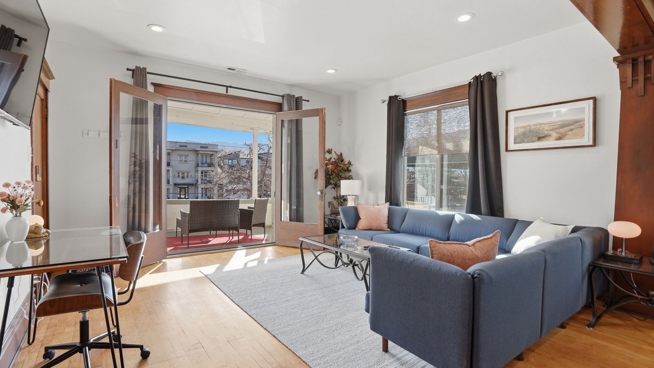 Photo of Bedroom in Central City