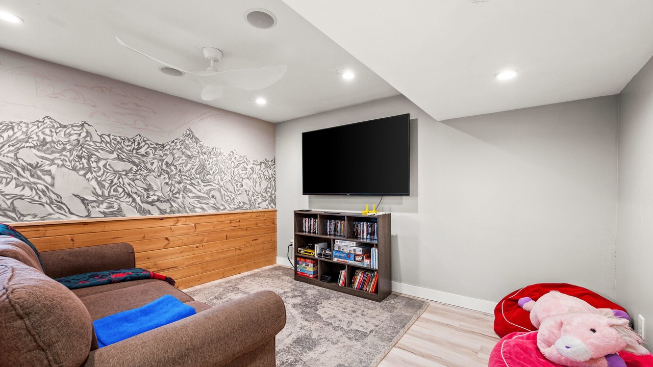 Photo of Bedroom in Sandy