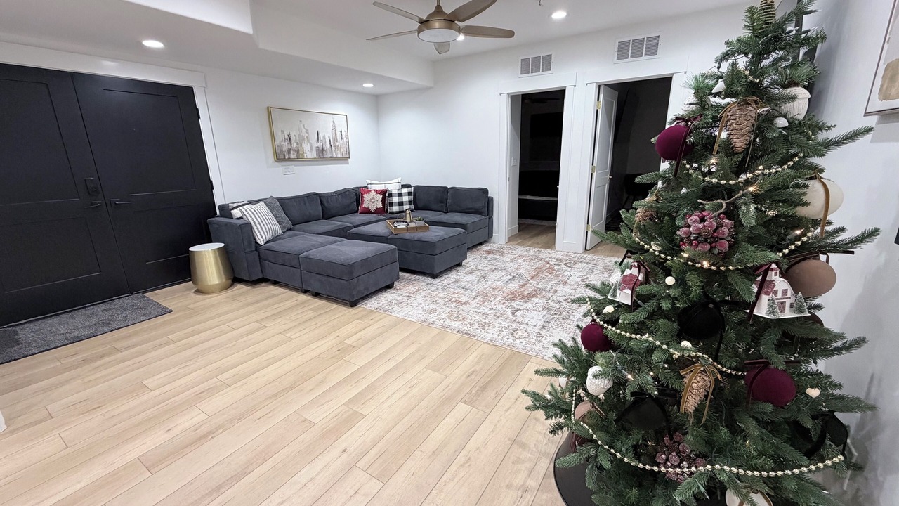 Photo of Livingroom in Lehi