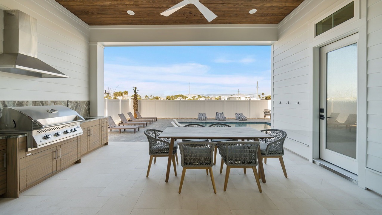 Photo of Outdoor in Biltmore Beach