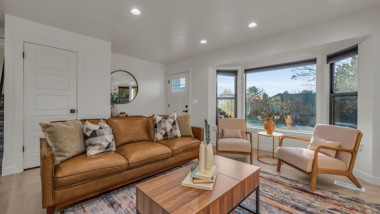 Photo of Livingroom in Sandy