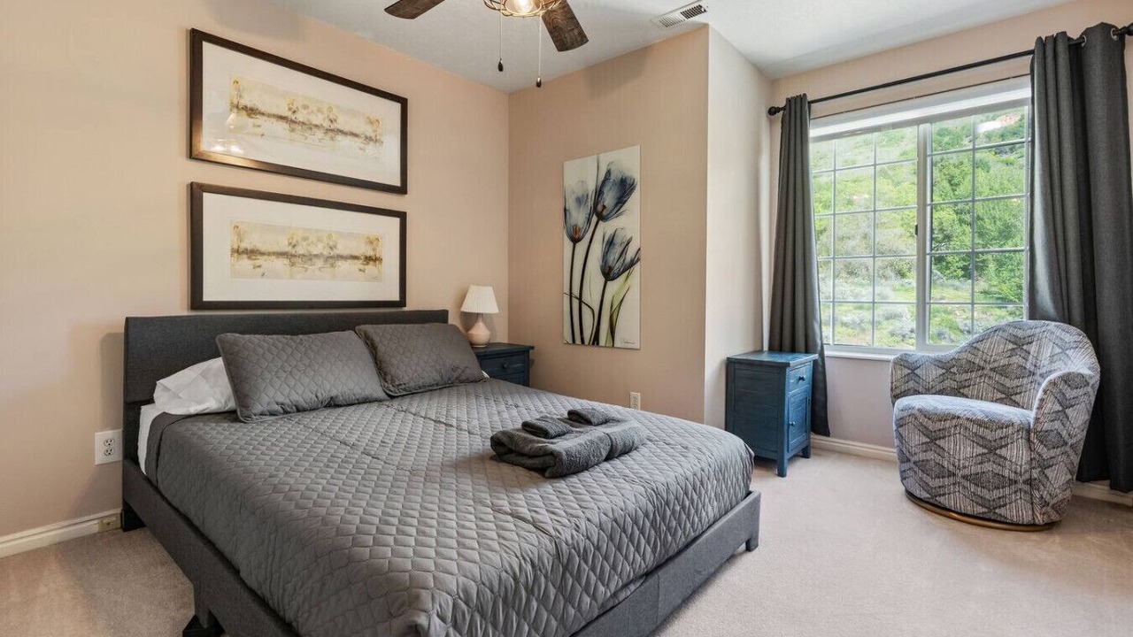 Photo of Bedroom in Holladay