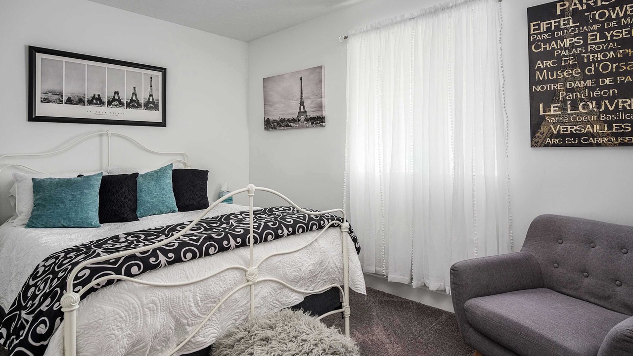 Photo of Bedroom in Saratoga Springs