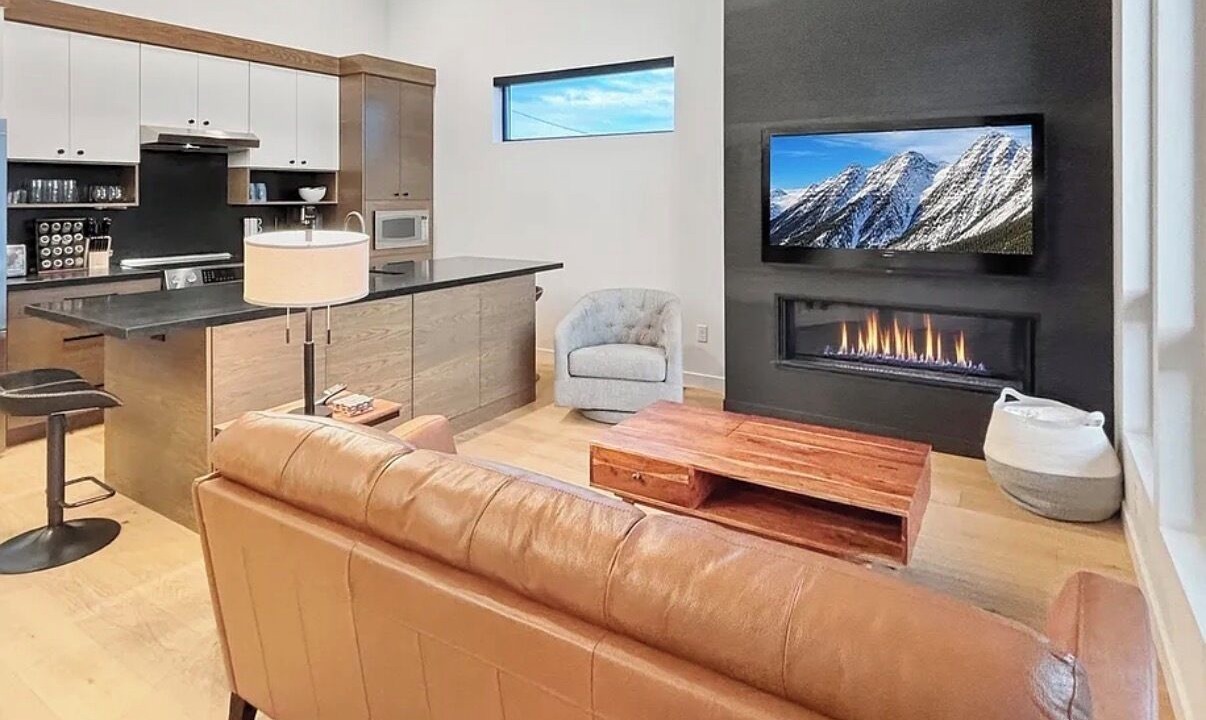 Photo of Livingroom in North Snyderville Basin