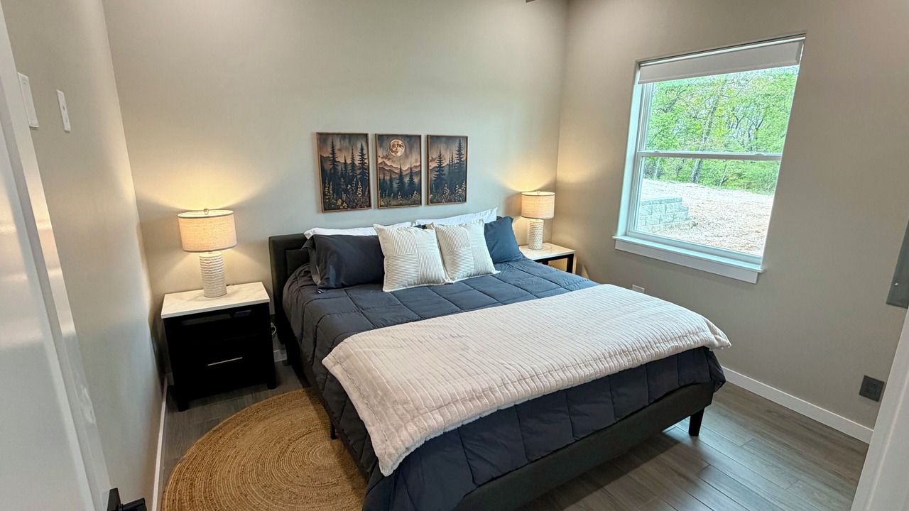 Photo of Bedroom in Garfield