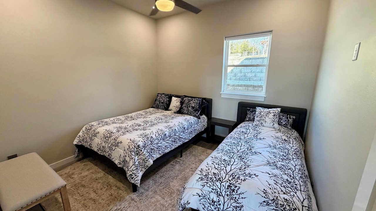 Photo of Bedroom in Garfield