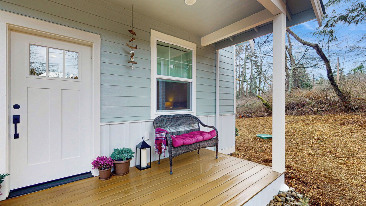 Photo of Patio Balcony in Lummi Island