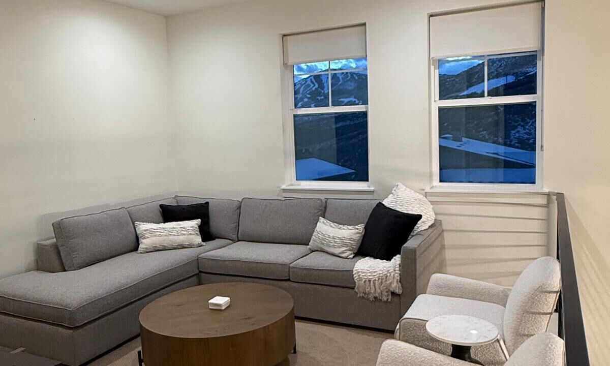 Photo of Livingroom in Deer Mountain