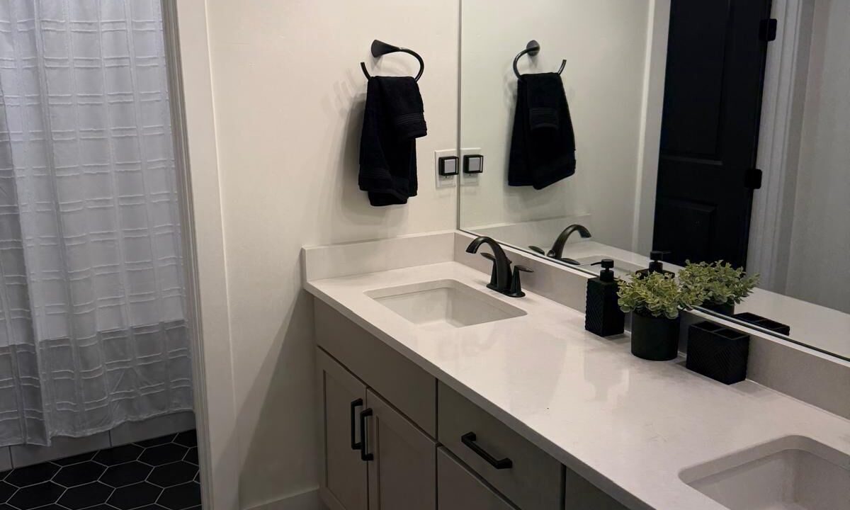 Photo of Bathroom in Deer Mountain