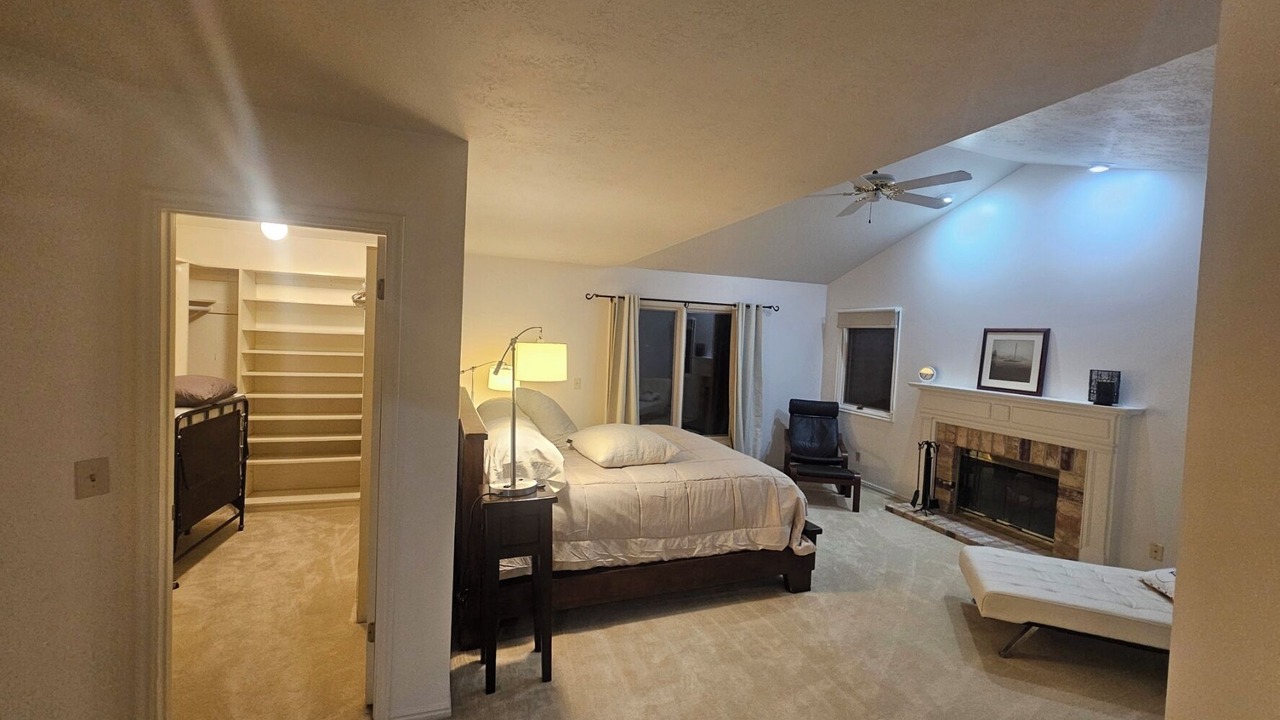 Photo of Bedroom in Sandy