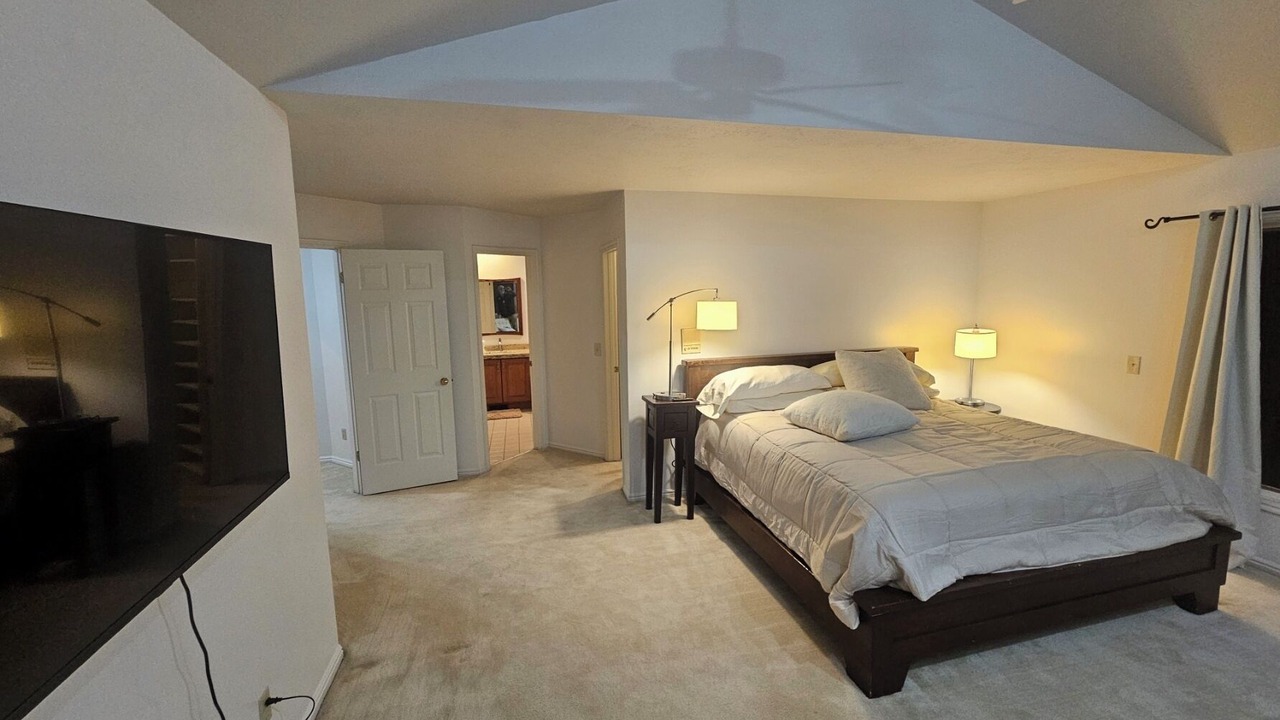 Photo of Bedroom in Sandy