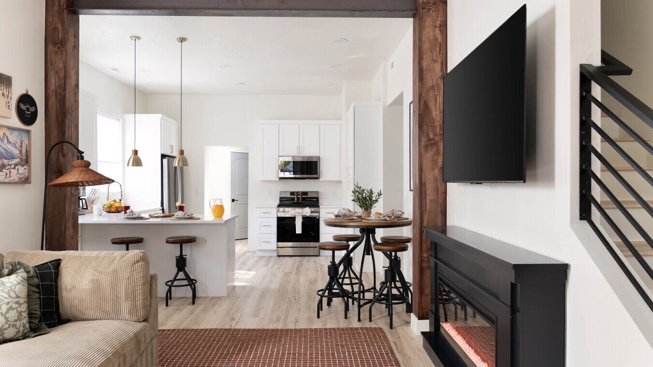 Photo of Livingroom in South Salt Lake