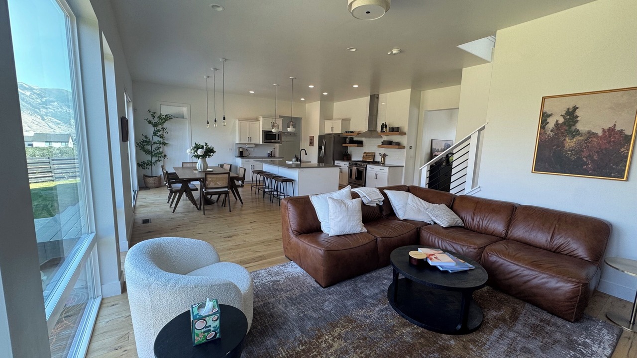 Photo of Livingroom in Snowbird