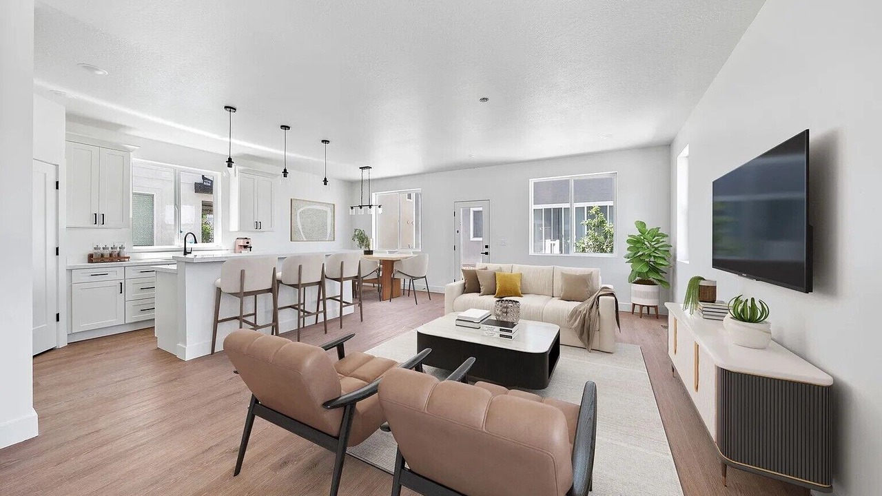 Photo of Livingroom in Pleasant Grove