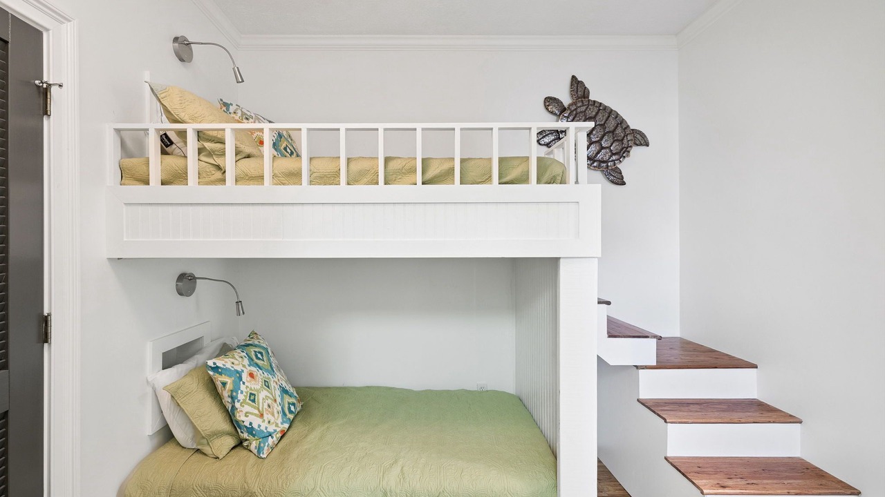 Photo of Bedroom in Laguna Beach