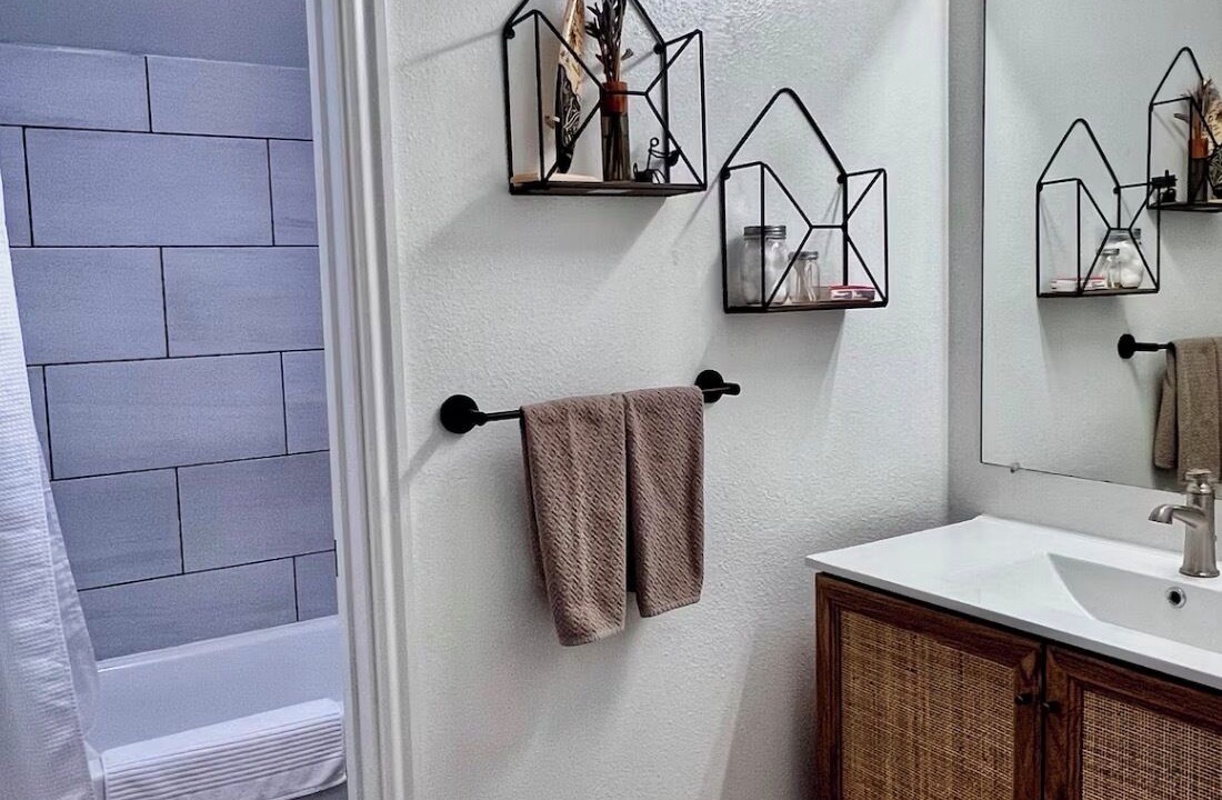 Photo of Bathroom in Price