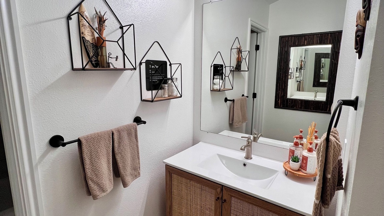 Photo of Bathroom in Price