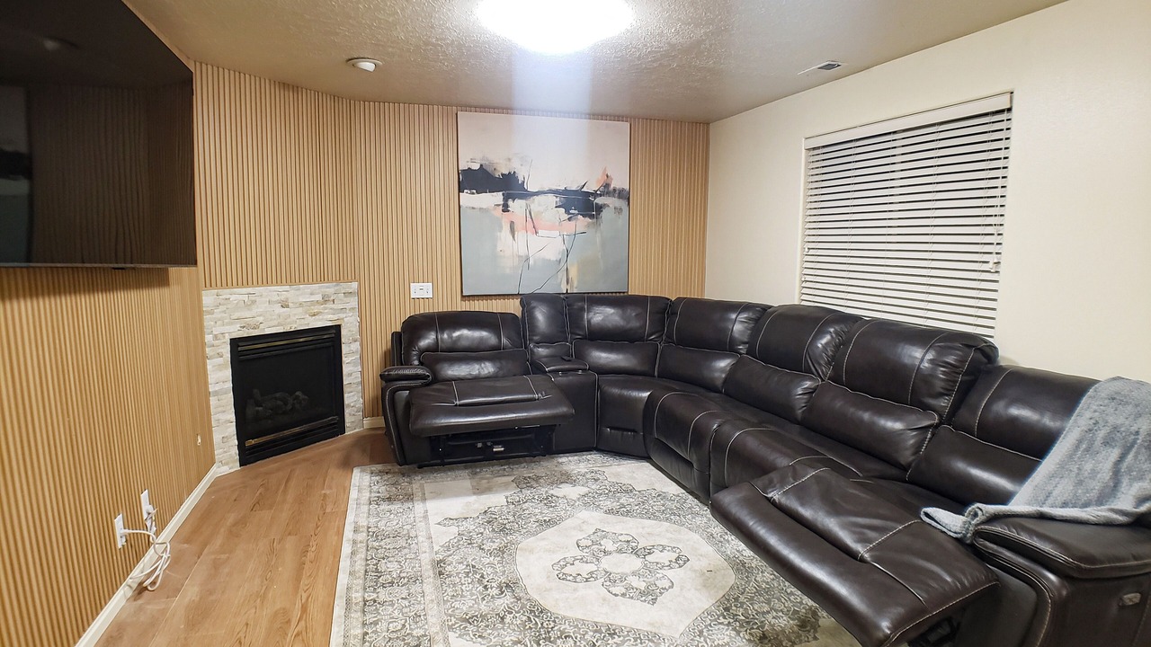 Photo of Livingroom in Ogden