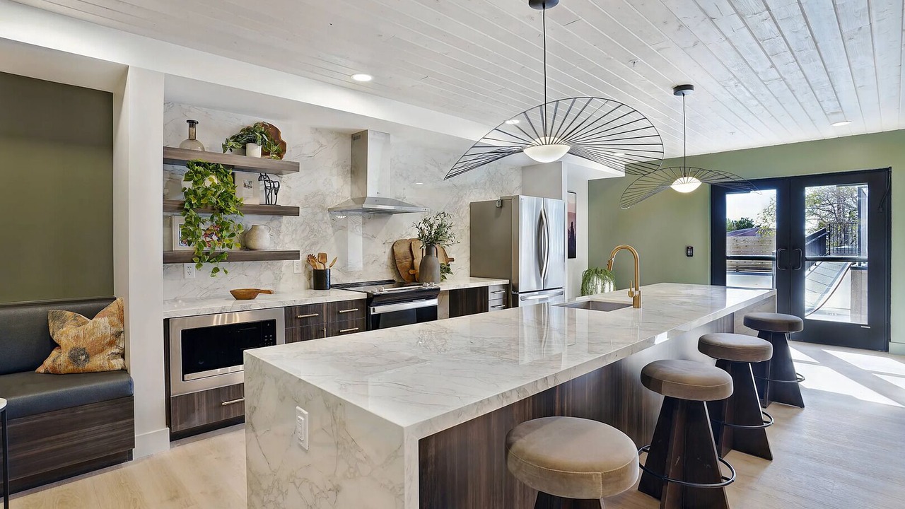Photo of Kitchen in People's Freeway