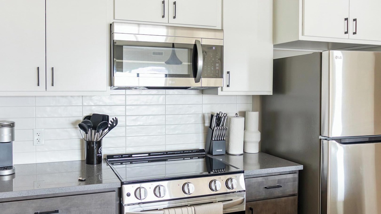 Photo of Kitchen in People's Freeway
