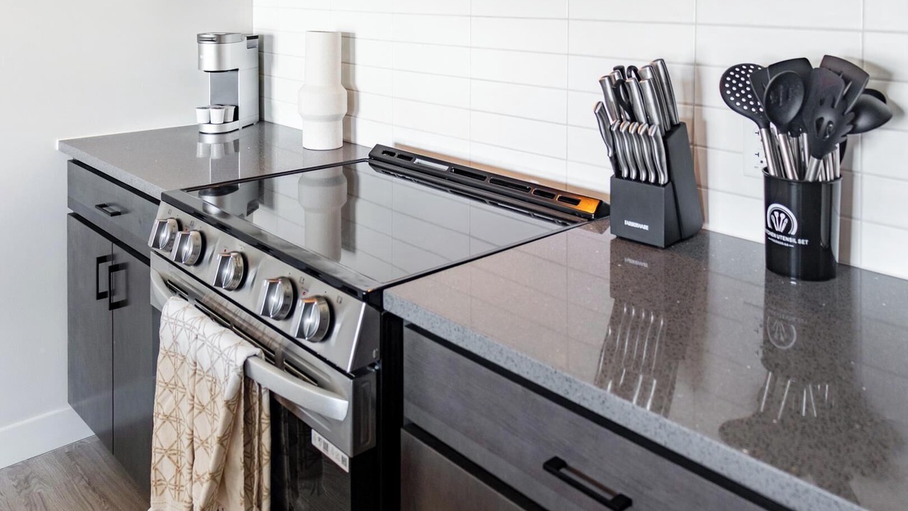 Photo of Kitchen in People's Freeway