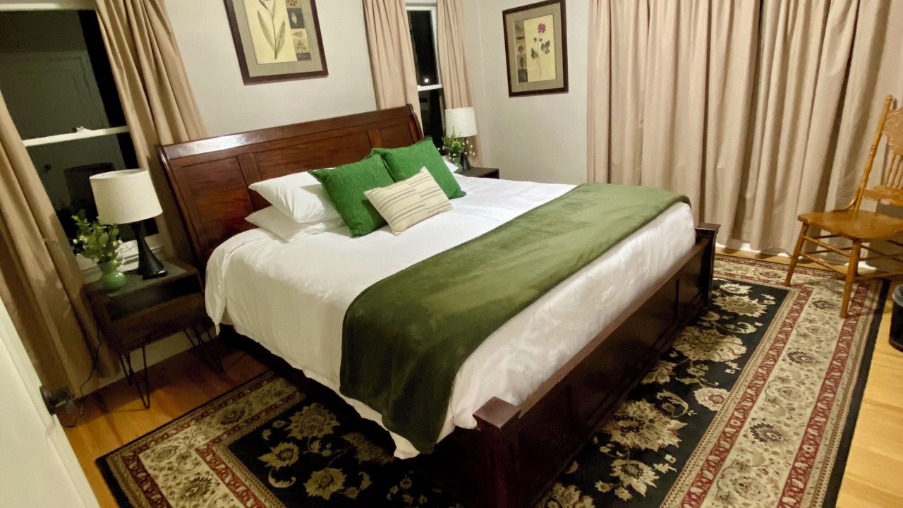 Photo of Bedroom in Holladay