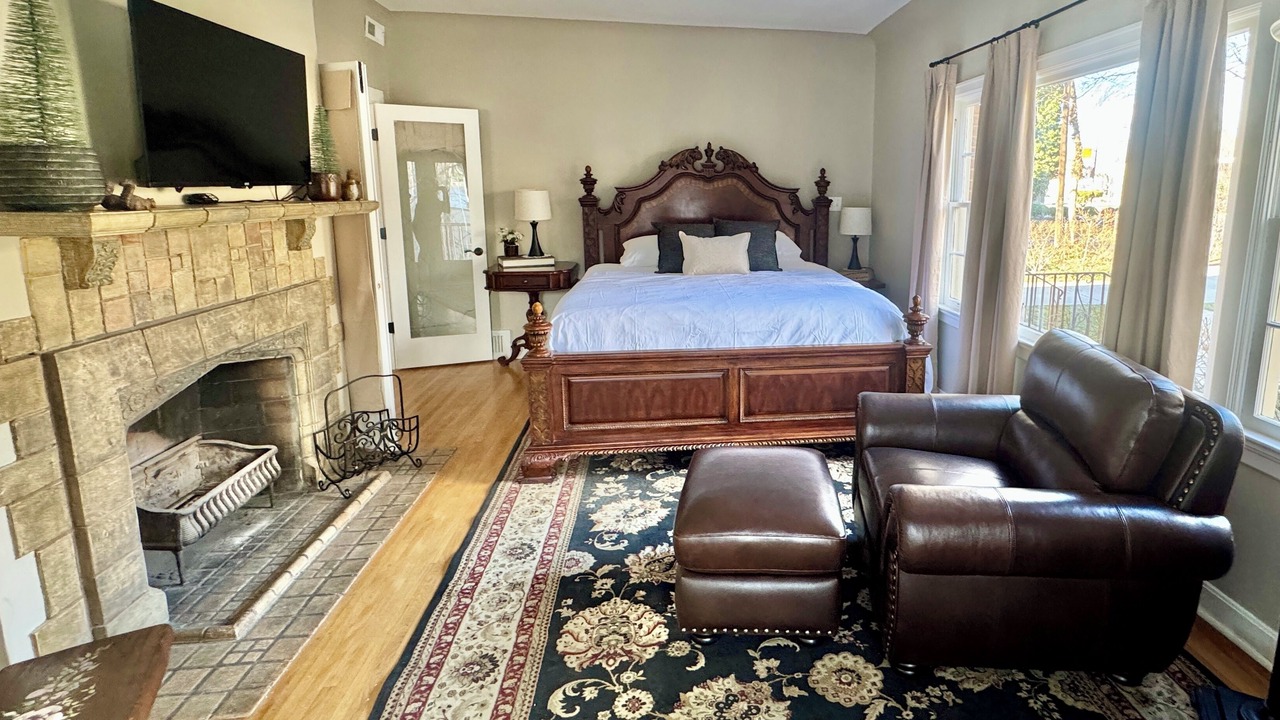 Photo of Bedroom in Holladay