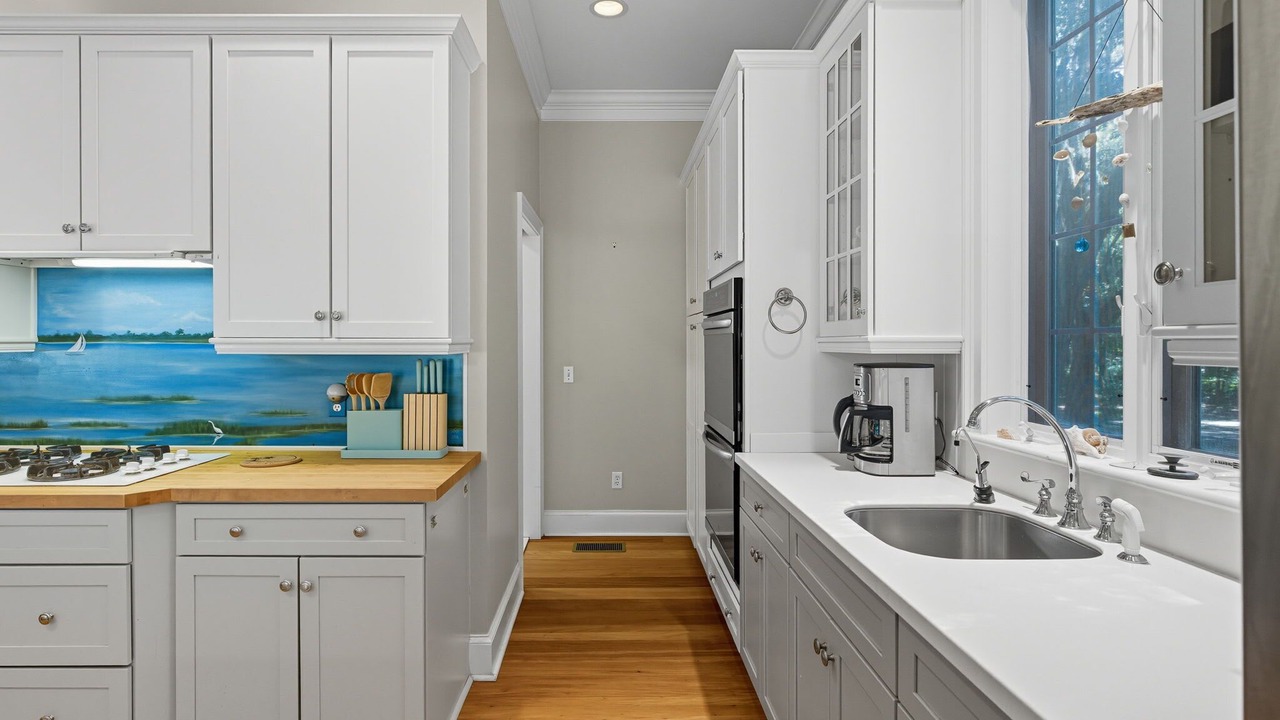 Photo of Kitchen in Melrose on the Beach