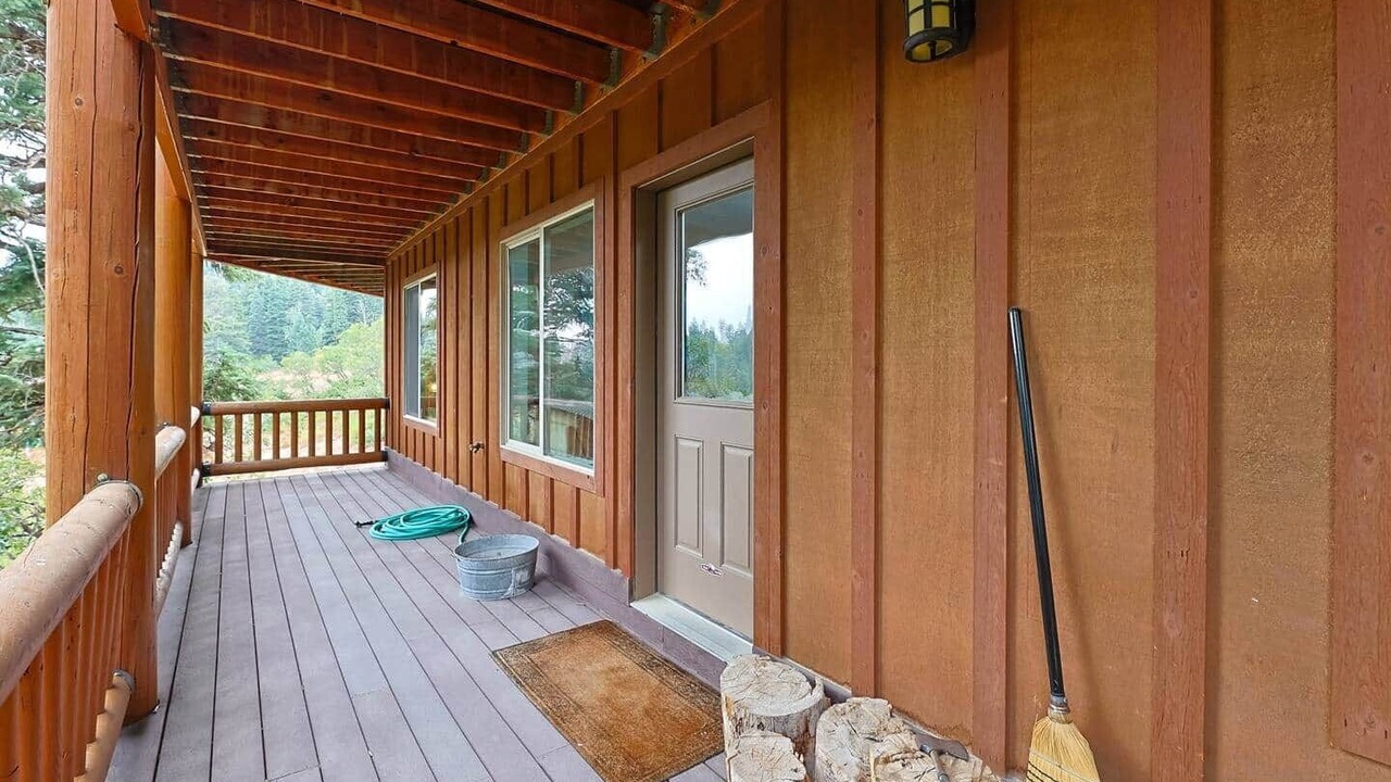 Photo of Patio Balcony in Tollgate Canyon