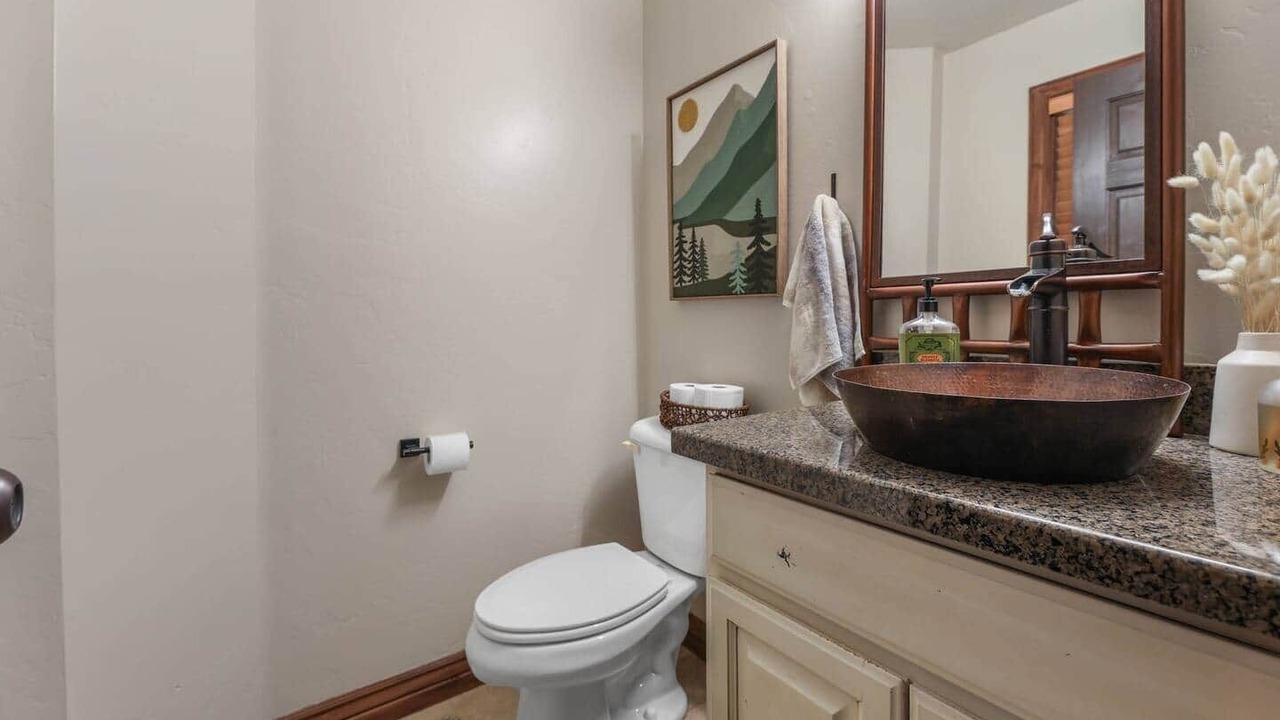 Photo of Bathroom in Tollgate Canyon