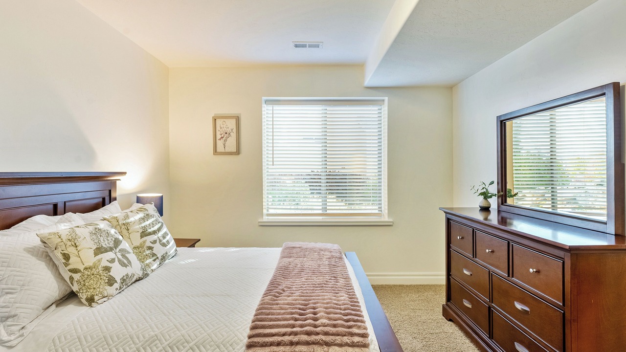 Photo of Bedroom in Foot Hills