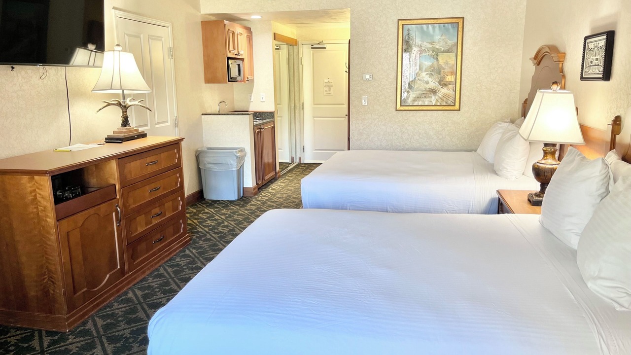Photo of Bedroom in Midway